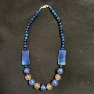 BLUE LACE AGATE, QUARTZ NECKLACE - Jewellery Unique - Larissa  Hale